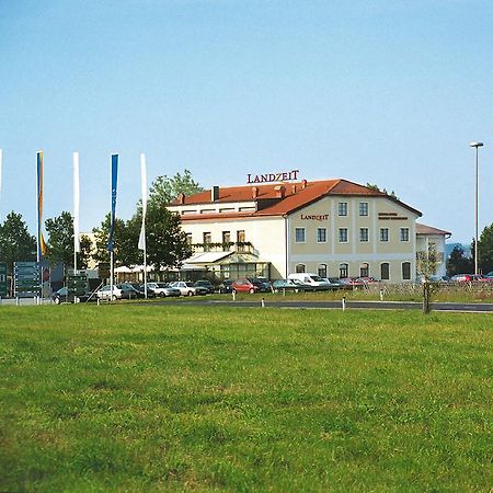 Landzeit Motor-Hotel St. Valentin Exterior foto